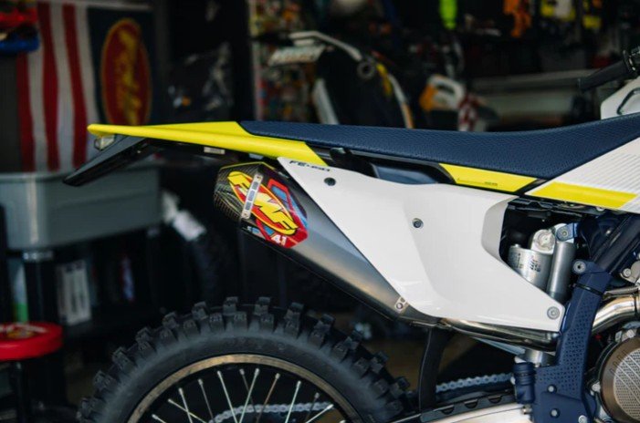 FMF Racing FACTORY 4.1 RCT STAINLESS Steel SLIP-ON W/ CARBON END CAP 045558