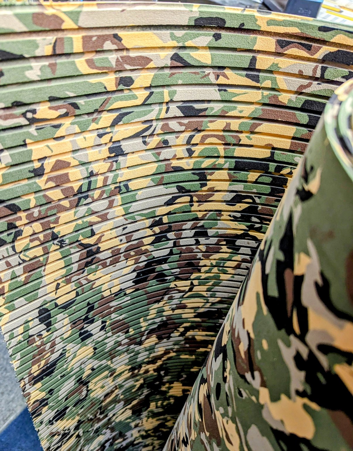 Hydro-turf DUCK CAMO GROOVE W/ Free Glue Sheet Fishing SHT86CG 47X86 DUK Grass